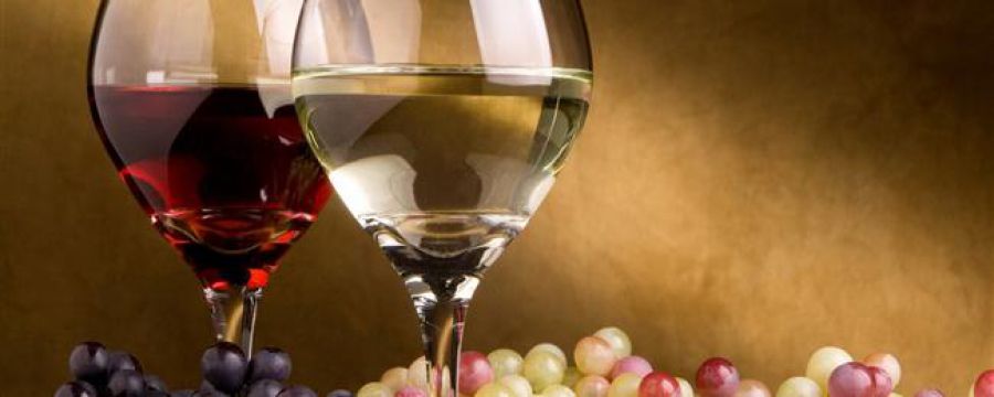 Consumatori italiani di vino, i saltuari sorpassano i quotidiani