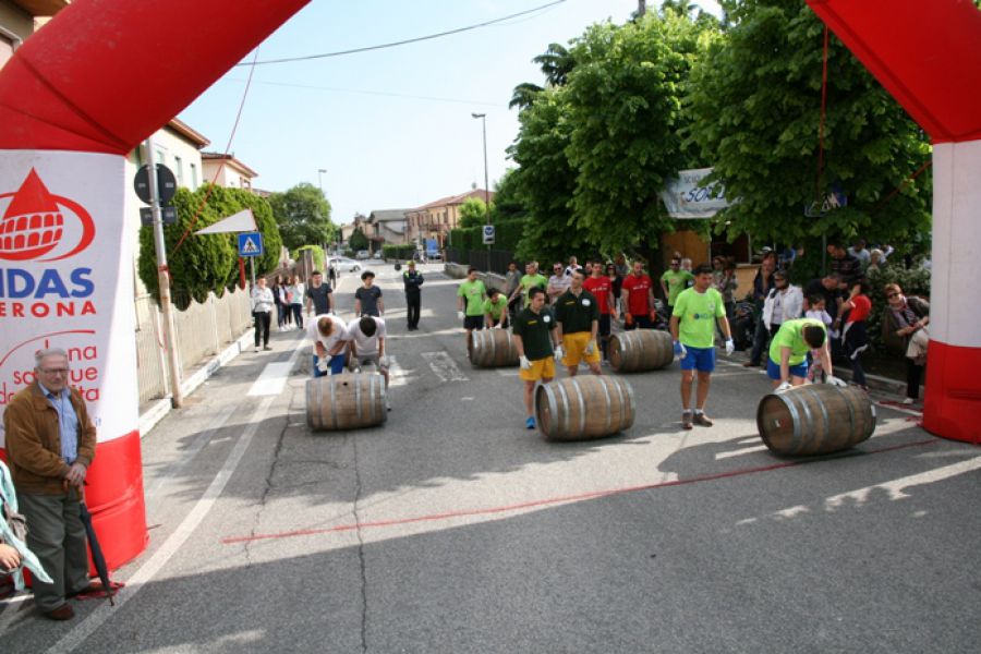 Romagnano Sesia vince il Palio delle botti di San Pietro in Cariano
