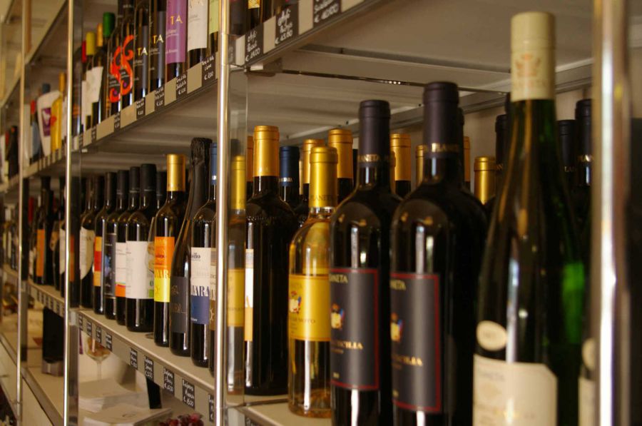 Vino italiano: aumenta export ma cala competitività
