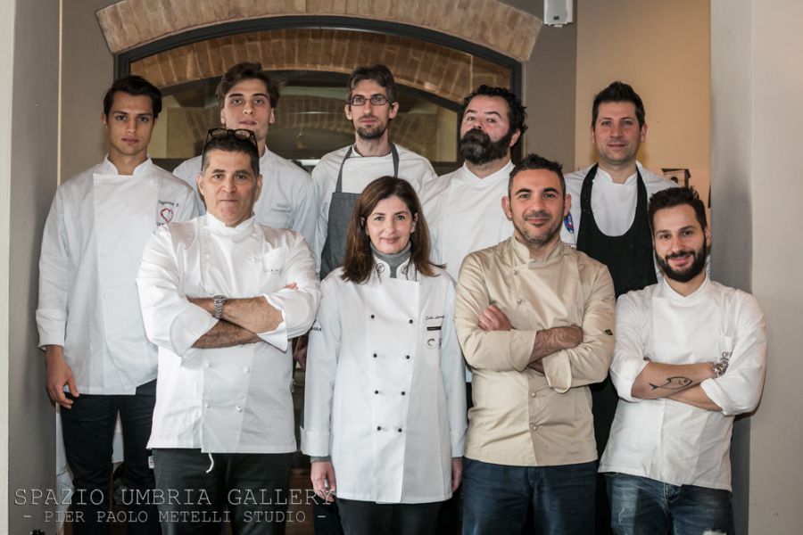 Dai calici ai piatti, il Sagrantino, re della cucina, fa da traino al turismo