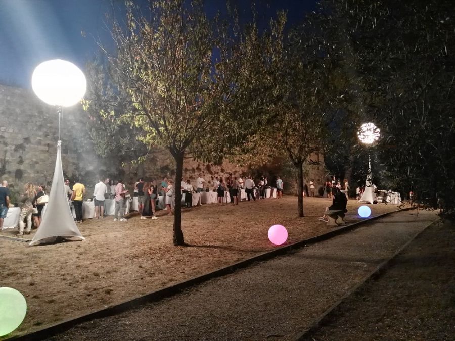 Calici di Stelle, la Vernaccia di San Gimignano occupa la Rocca di Montestaffoli