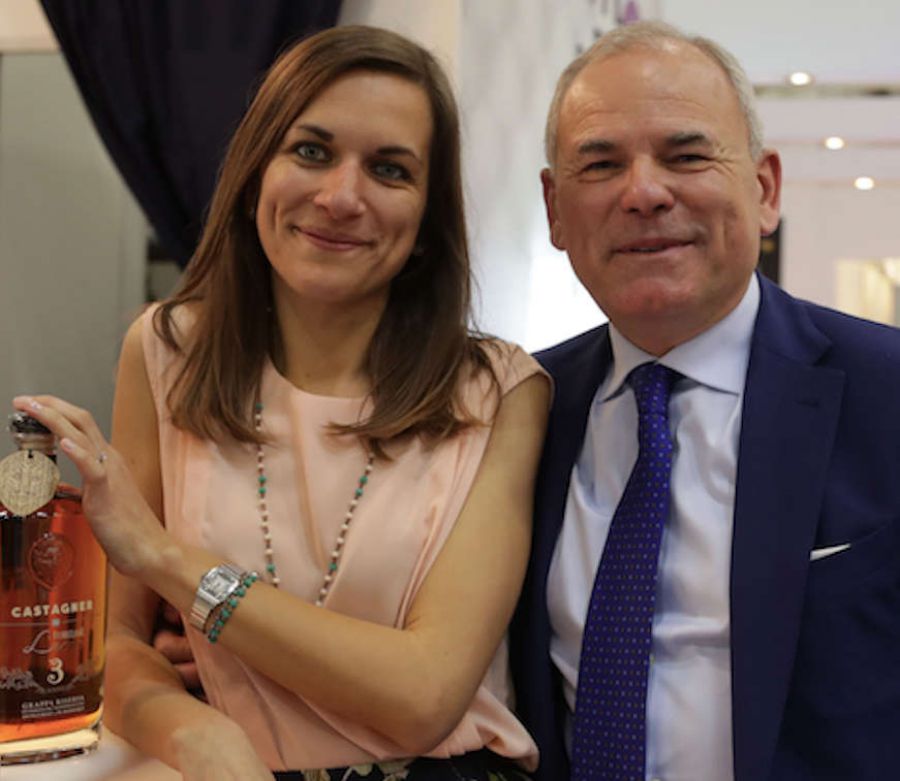 Barrique di grappa come lingotti di oro