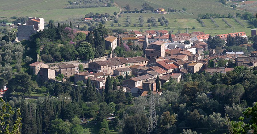 Calici di Stelle a Suvereto, un romantico salotto nel centro storico