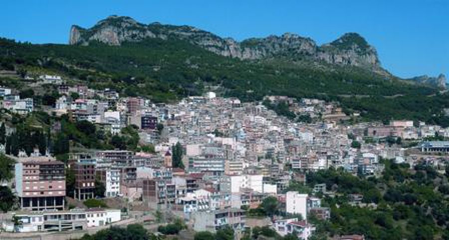 Calici di Stelle a Jerzu, nelle cantine tra le rocce