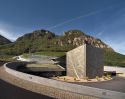 La cantina delle famiglie nel cubo della città