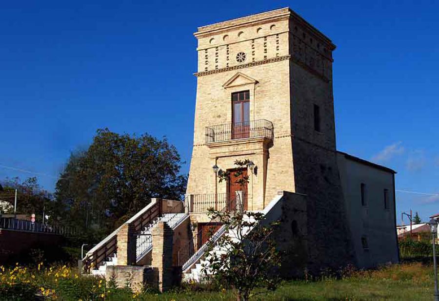 La Biblioteca delle Città del Vino nella Torre di Bene di Orsogna