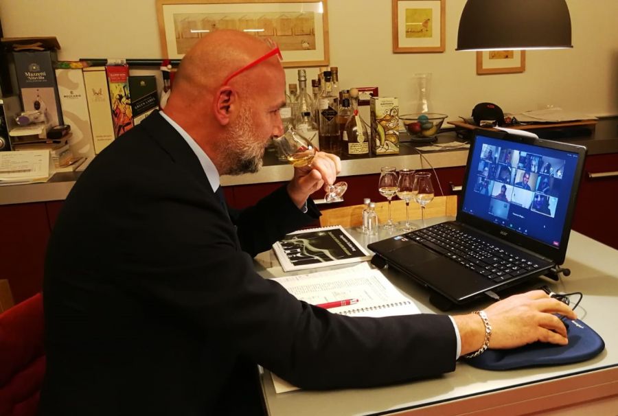 Corso online per assaggiatori di grappa e acquaviti